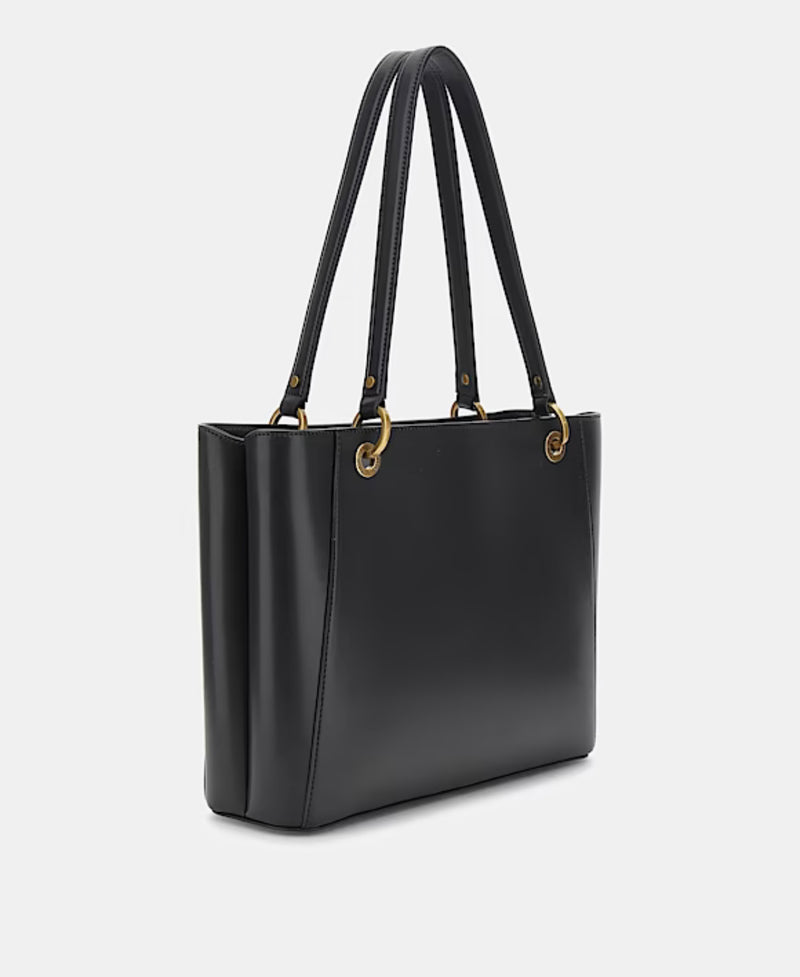 GUESS Shopper fleet