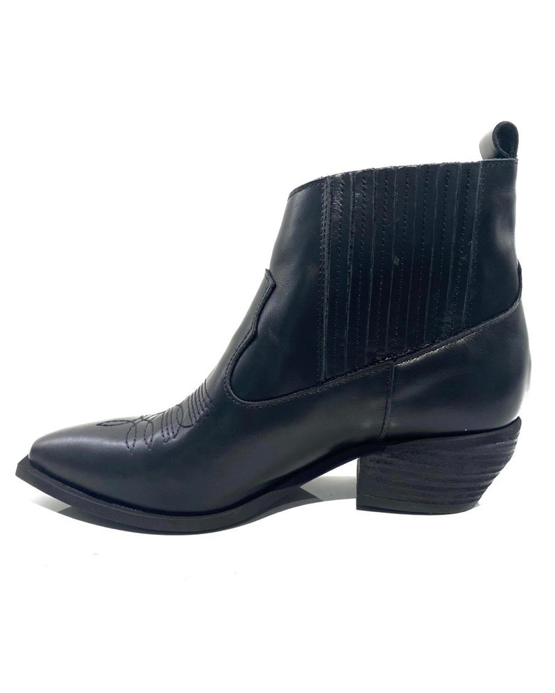 OVYÉ STIVALETTO TEXANO IN VITELLO COLOR NERO
